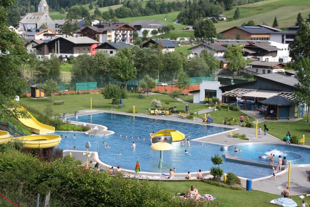 Appartementhaus Bergblick Леоганг Экстерьер фото